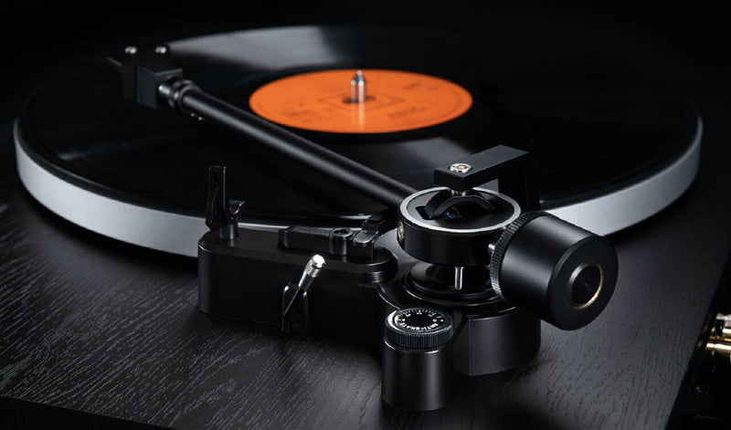 CS418 Three Speed Manual Turntable by Dual